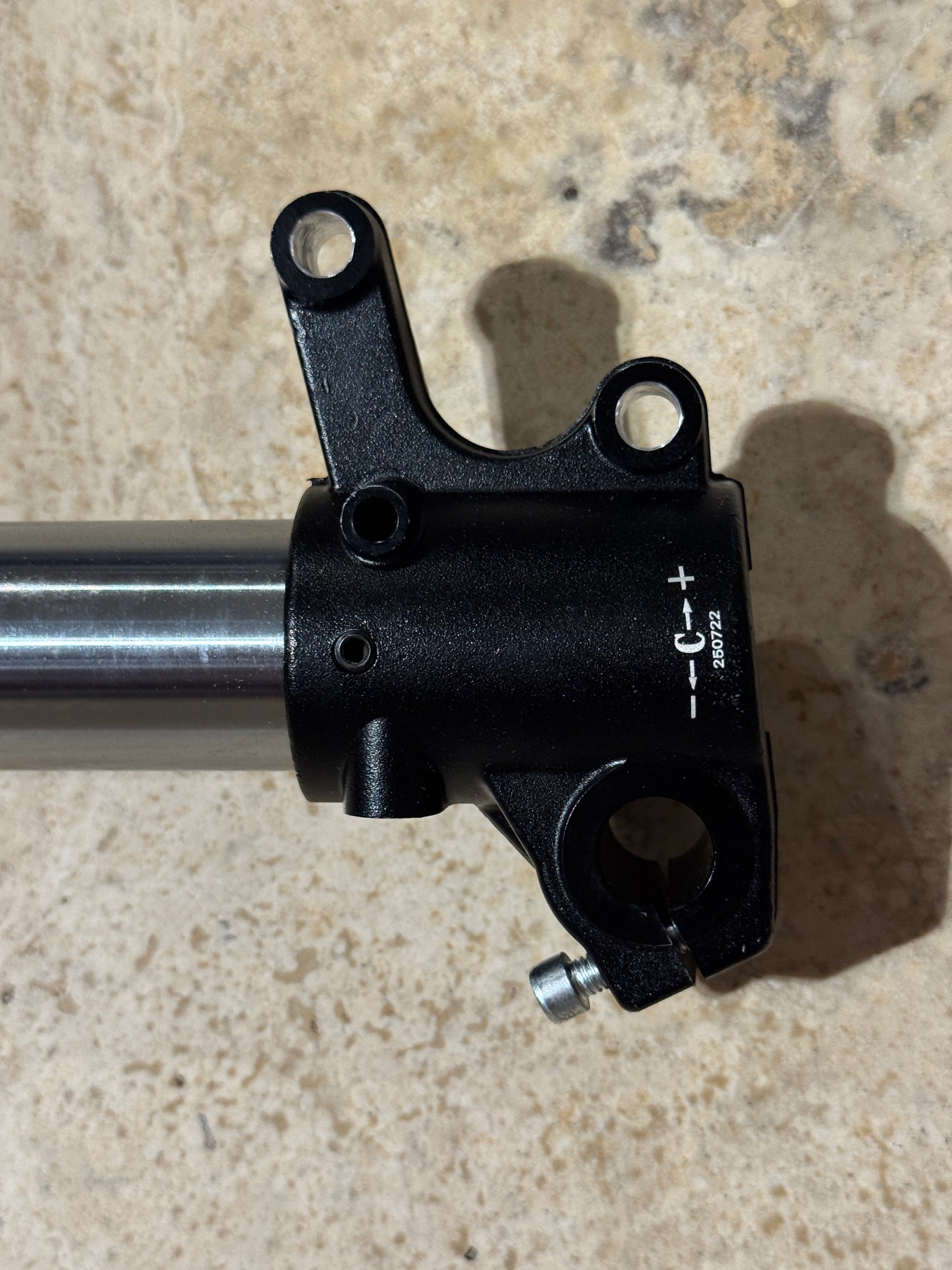 630mm Inverted Tubes 45mm 48mm (pair) - Double Adjustable (15mm axle)